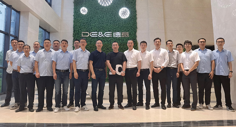 一心一亿 携手并进 合作共赢 ——天辰平台电器与汇德隆集团签订战略合作协议