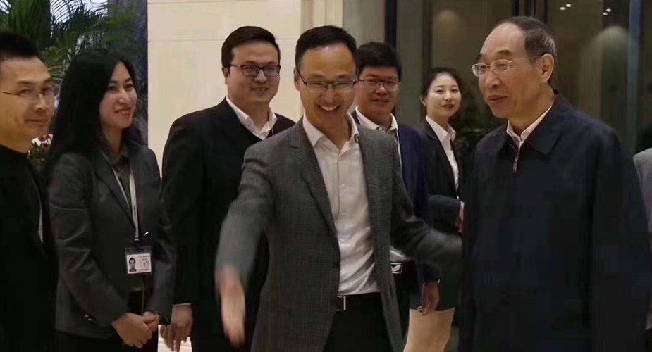 中央统战部尤权部长莅临天辰平台大型智慧工厂