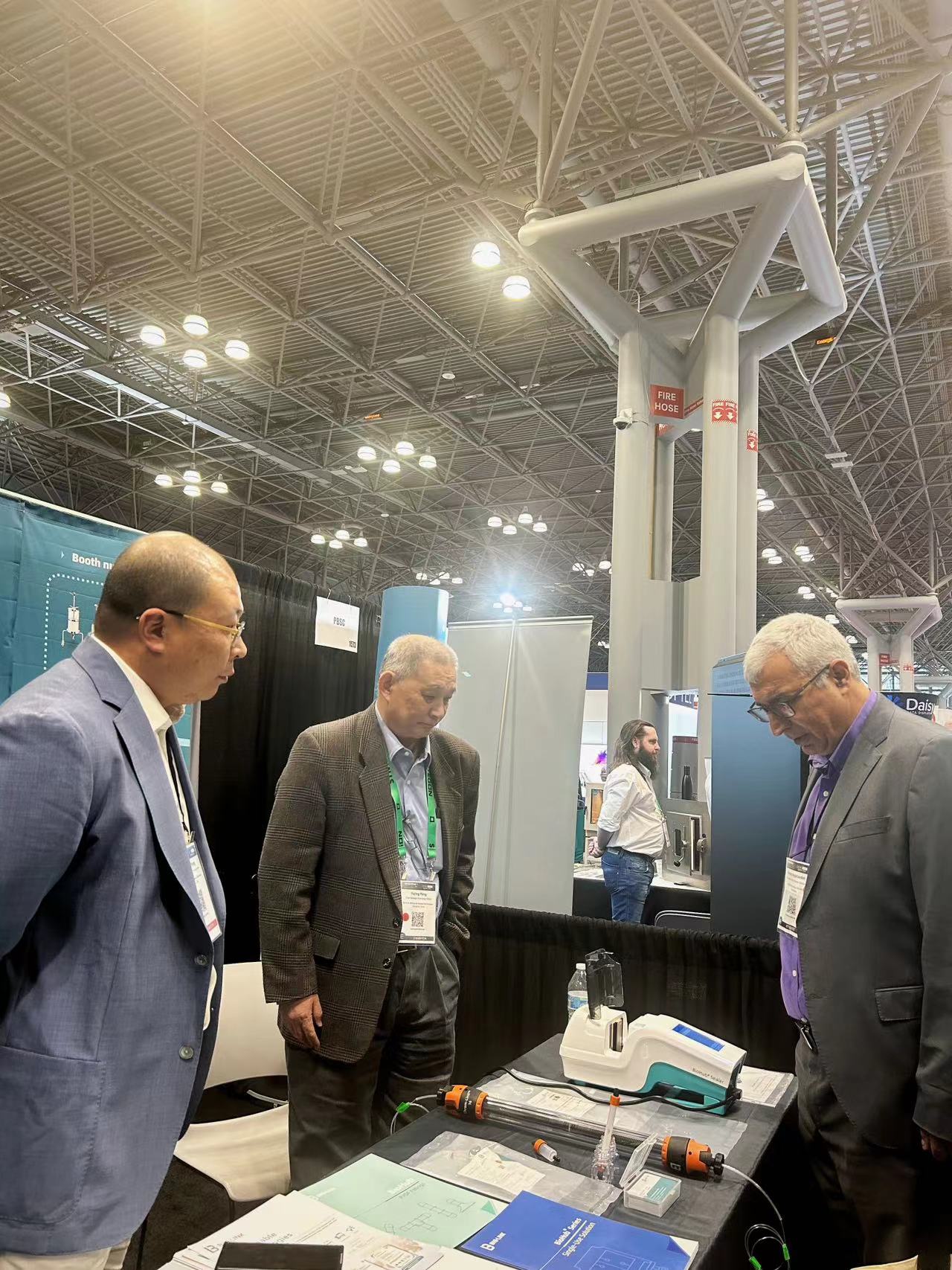 1714447225877673.jpg 图444.jpg