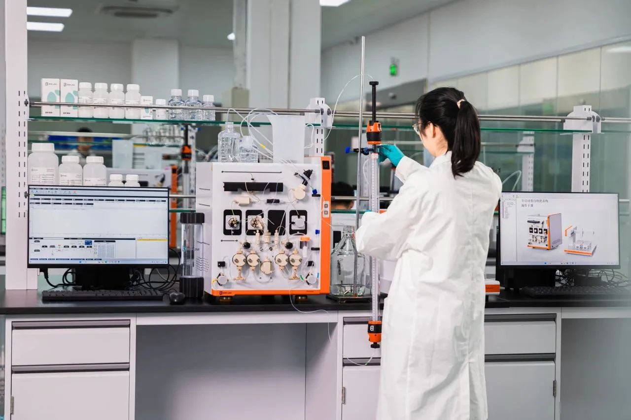 1745999569599444.jpg 3.jpg